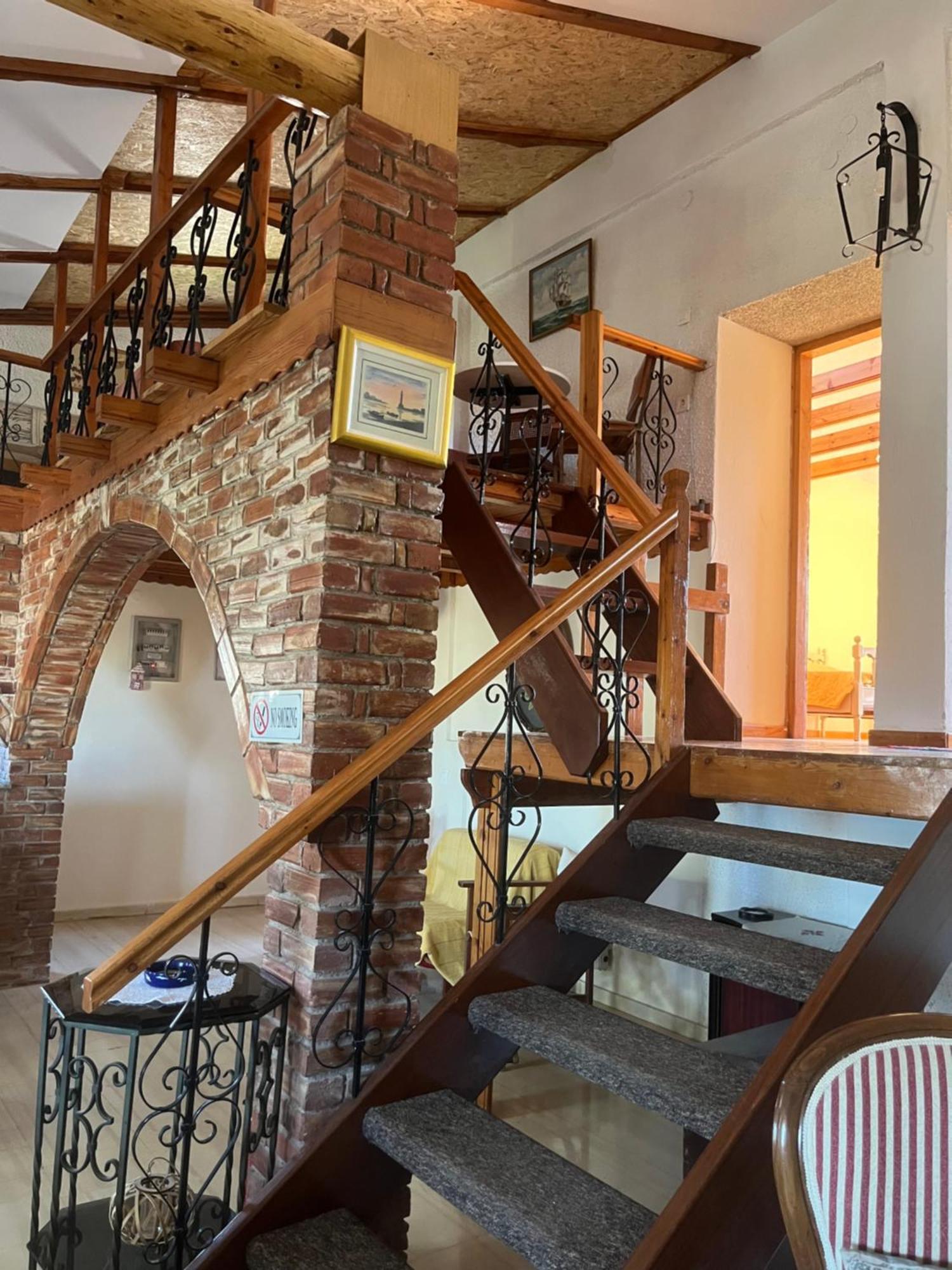 Kamera House Khordhakion Екстер'єр фото