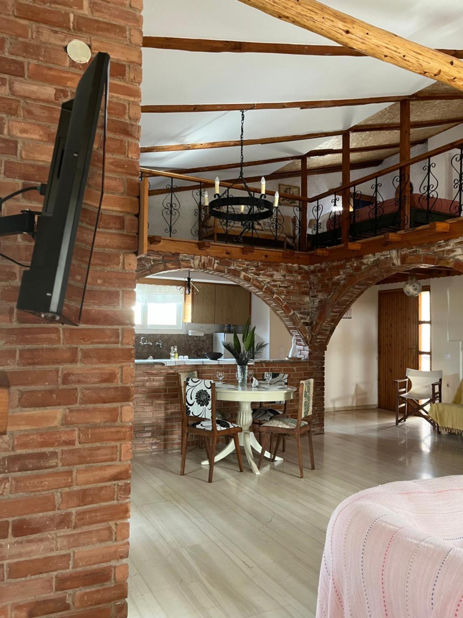 Kamera House Khordhakion Екстер'єр фото