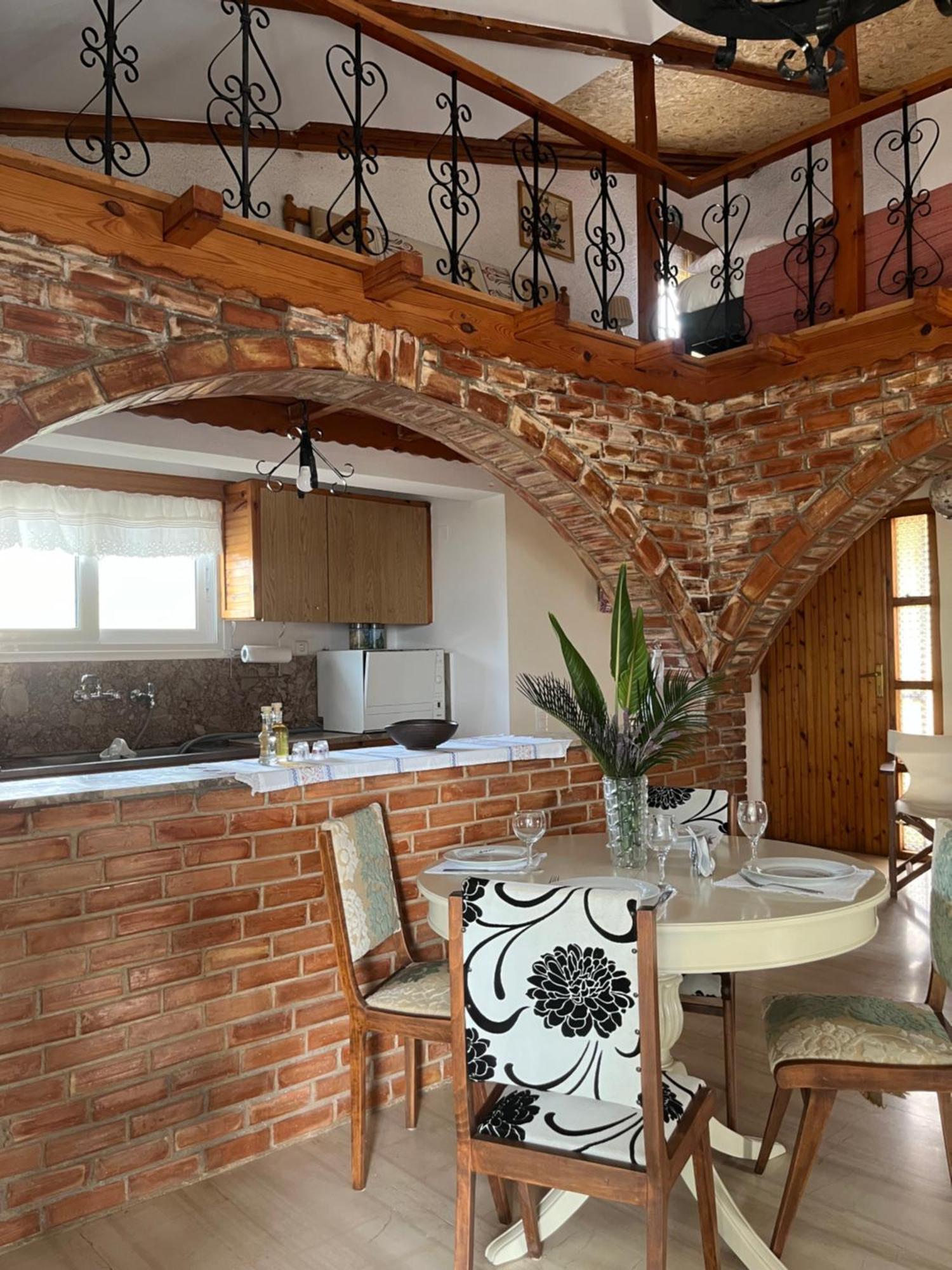 Kamera House Khordhakion Екстер'єр фото