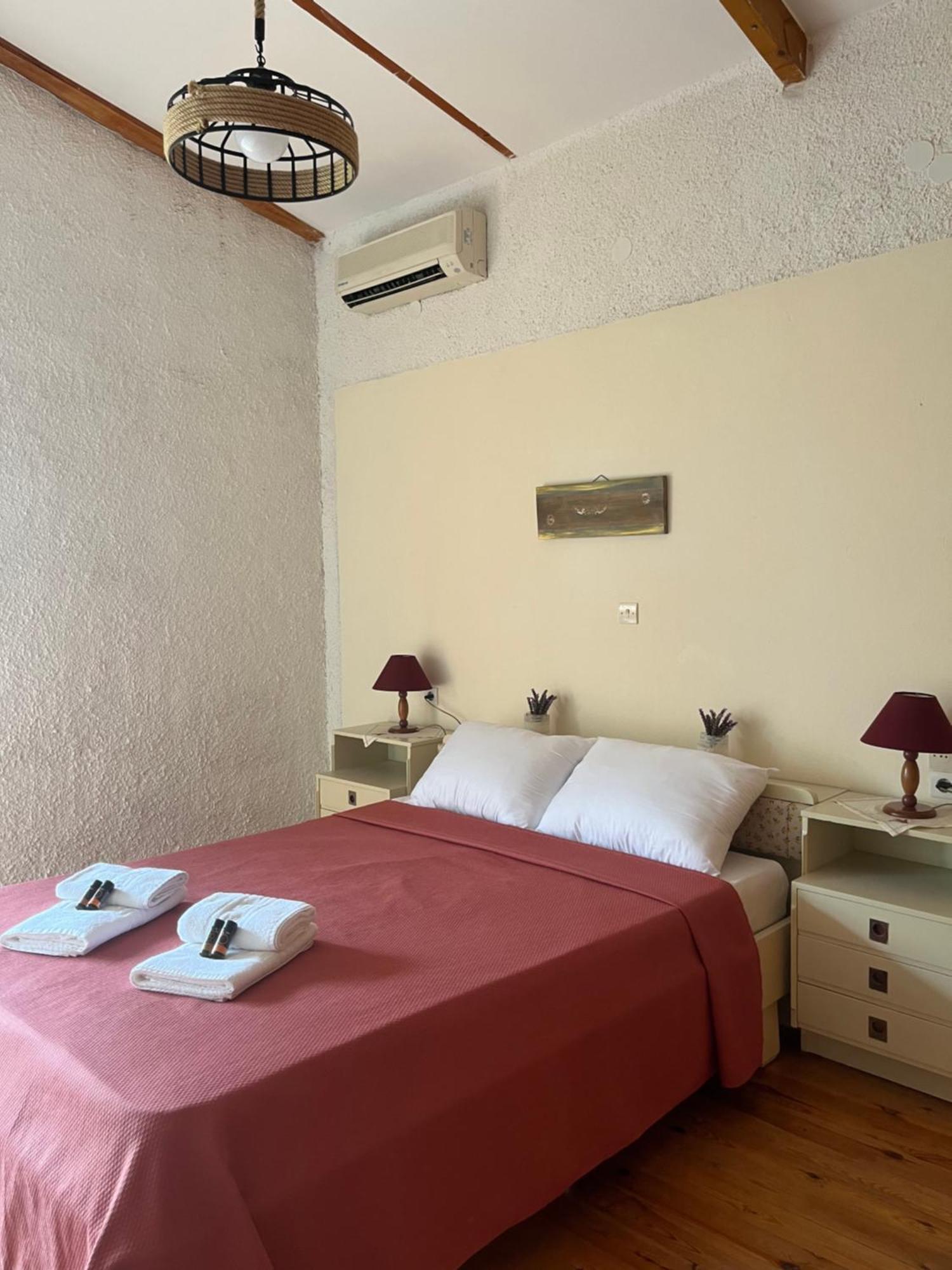 Kamera House Khordhakion Екстер'єр фото