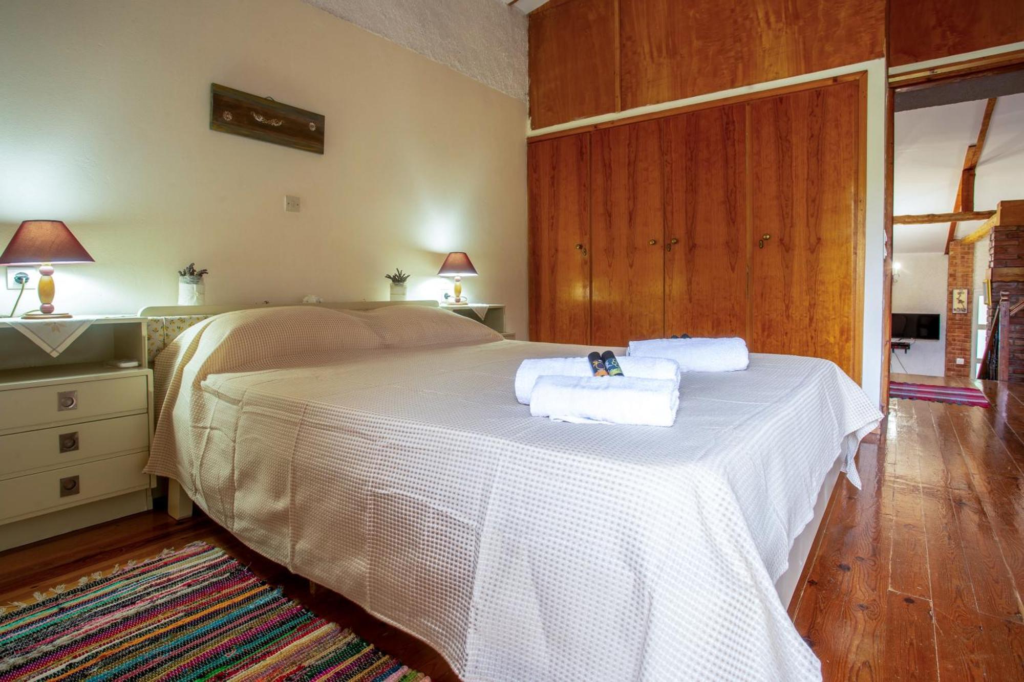 Kamera House Khordhakion Екстер'єр фото