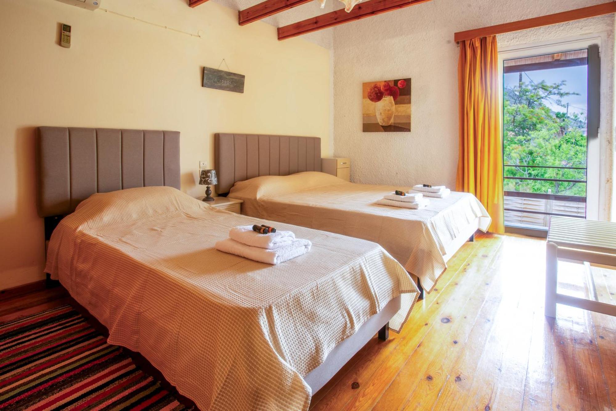 Kamera House Khordhakion Екстер'єр фото