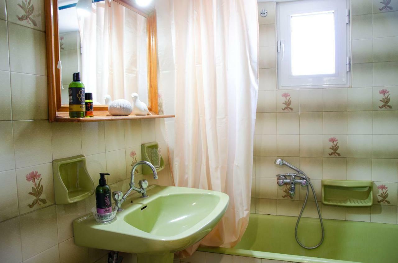 Kamera House Khordhakion Екстер'єр фото